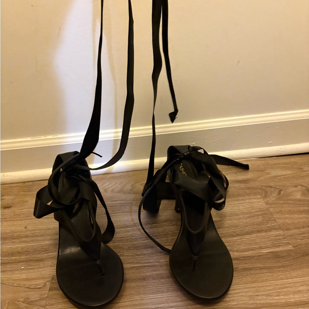 Elegant Black Women's Sandals with Lace